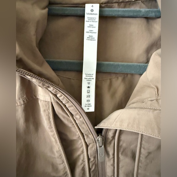 lululemon Always Effortless Jacket in Khaki Brown - Picture 2 of 6